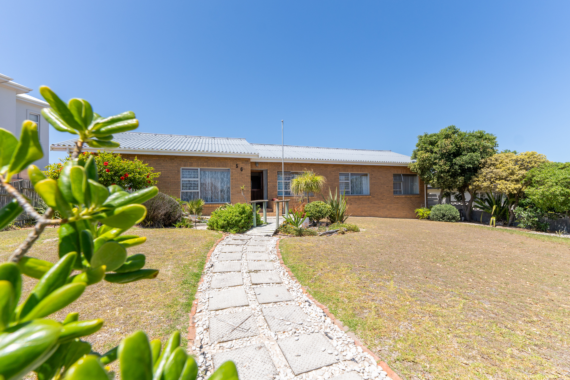 4 Bedroom Property for Sale in Struisbaai Western Cape